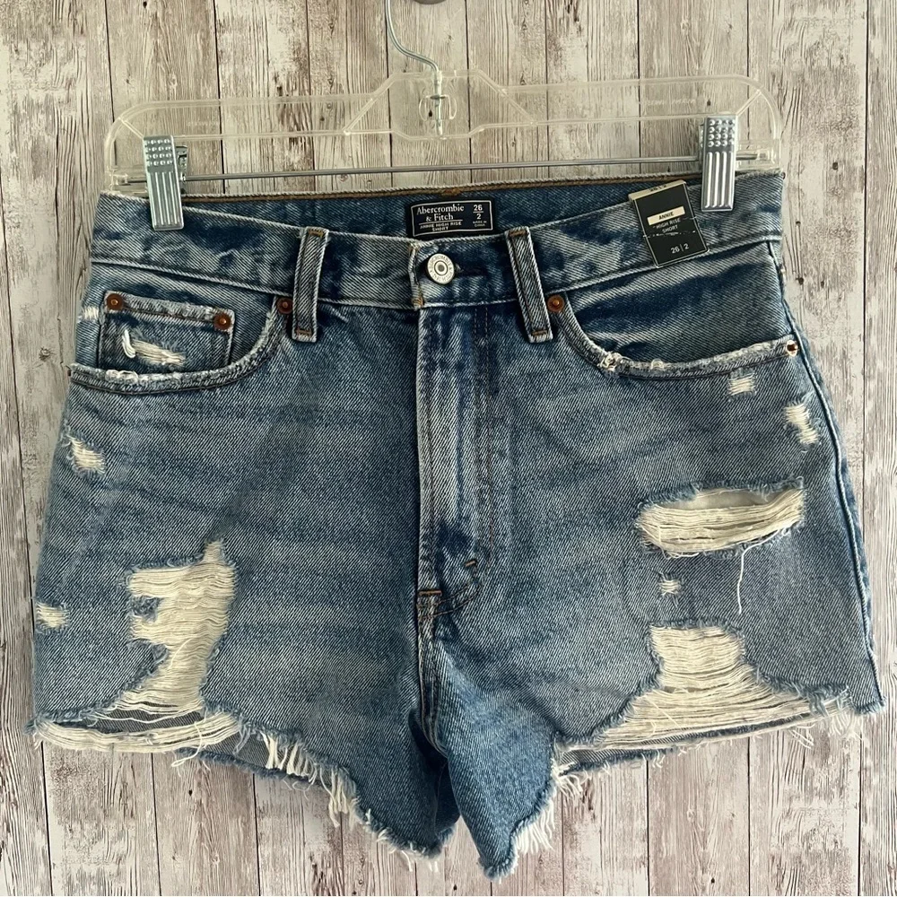 Abercrombie & Fitch Women's Distressed High Rise Jean Shorts New 26-2